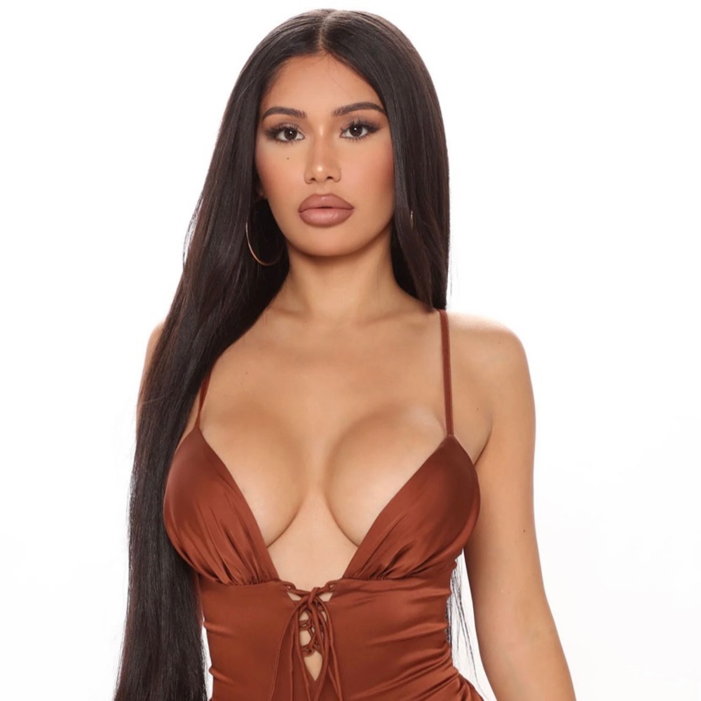 Stunning Fashion Nova Rust Colored Satin Feel Lined Bodysuit